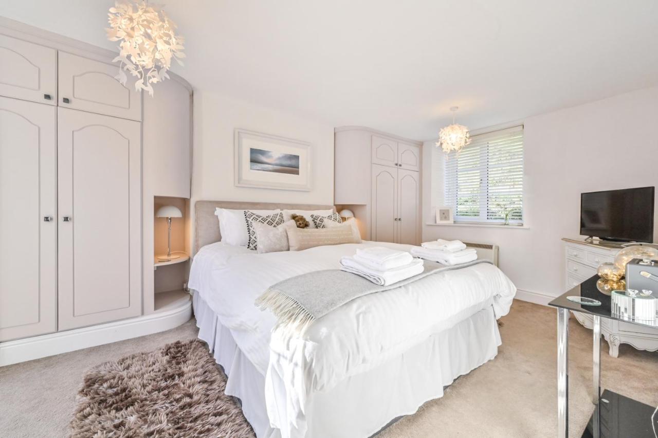 A Superb Bijou Retreat With Jacuzzi Near An Excellent Village Pub Yelverton Bagian luar foto