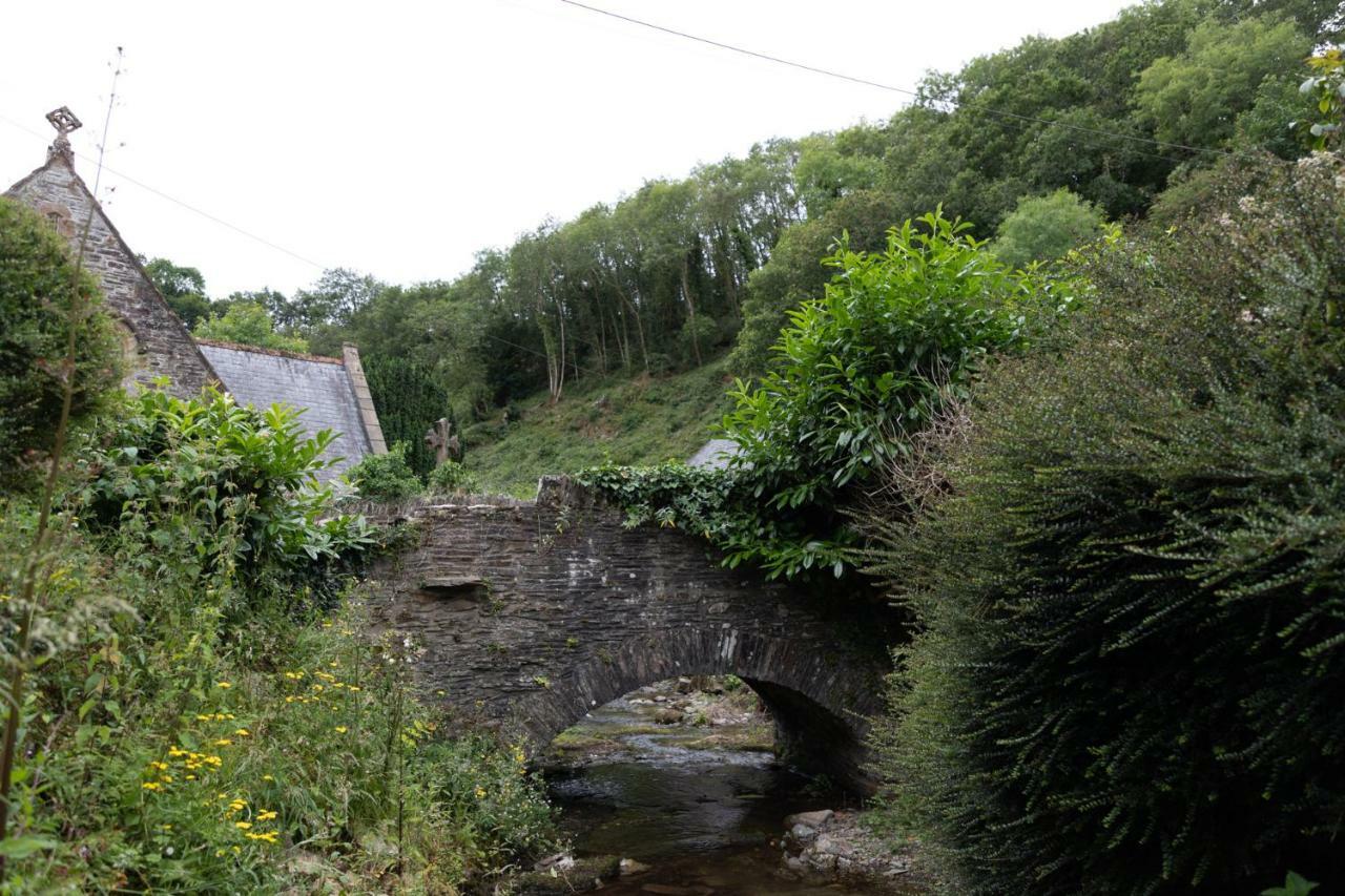 A Superb Bijou Retreat With Jacuzzi Near An Excellent Village Pub Yelverton Bagian luar foto