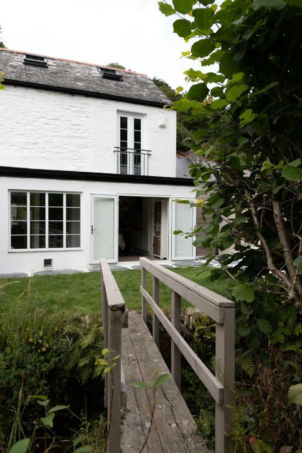 A Superb Bijou Retreat With Jacuzzi Near An Excellent Village Pub Yelverton Bagian luar foto